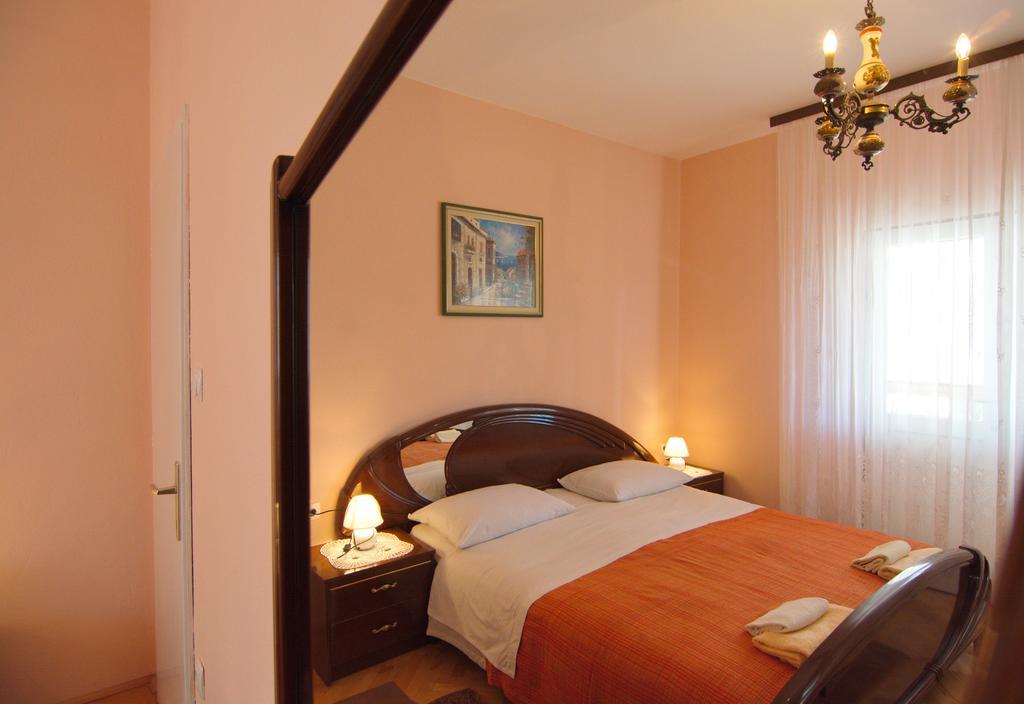 Apartment And Rooms Toka Zadar Bagian luar foto