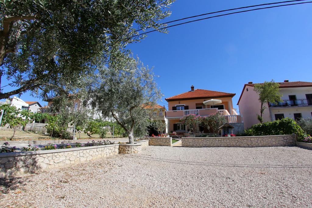 Apartment And Rooms Toka Zadar Ruang foto