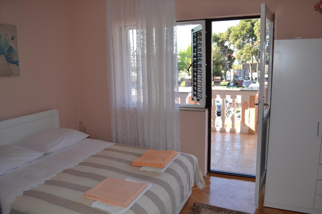 Apartment And Rooms Toka Zadar Ruang foto