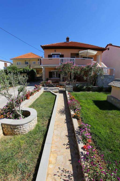 Apartment And Rooms Toka Zadar Ruang foto