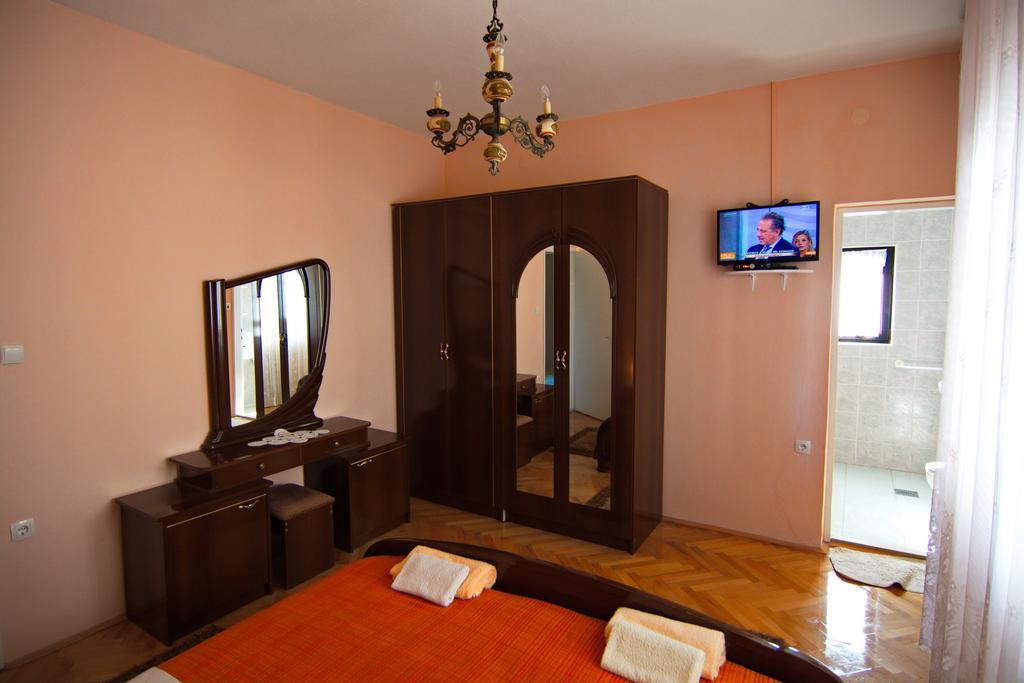 Apartment And Rooms Toka Zadar Bagian luar foto